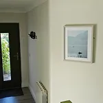 4 Bed House Sleeps 8 - Enclosed Garden - Parking * Killarney