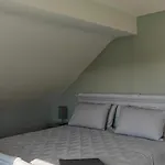 4 Bed House Sleeps 8 - Enclosed Garden - Parking Dom wakacyjny