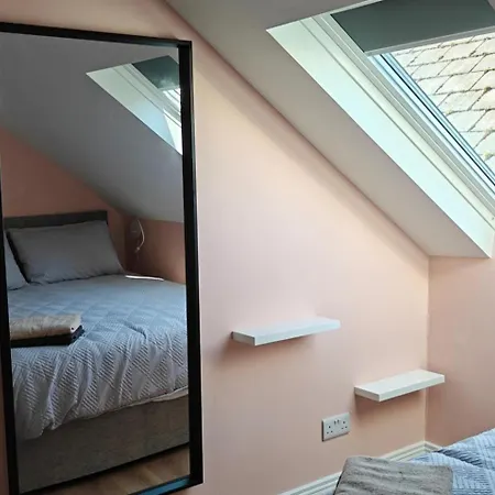 4 Bed House Sleeps 8 - Enclosed Garden - Parking Ferienhaus Killarney